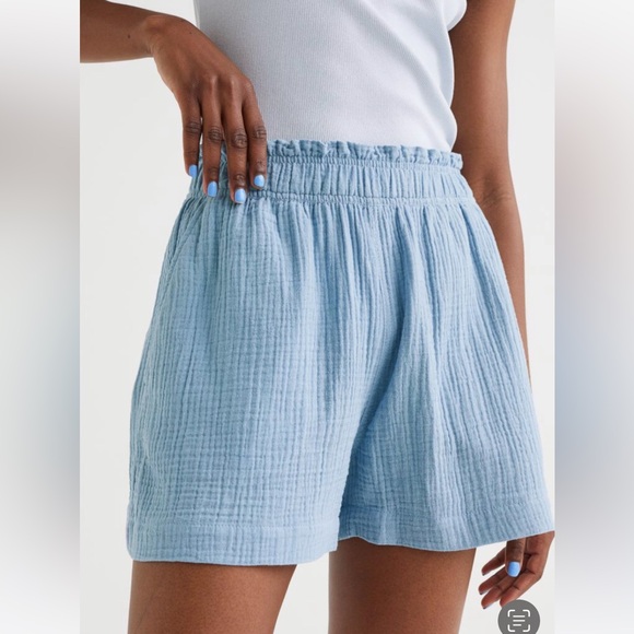 H&M CRINKLED COTTON SHORTS - Picture 1 of 13